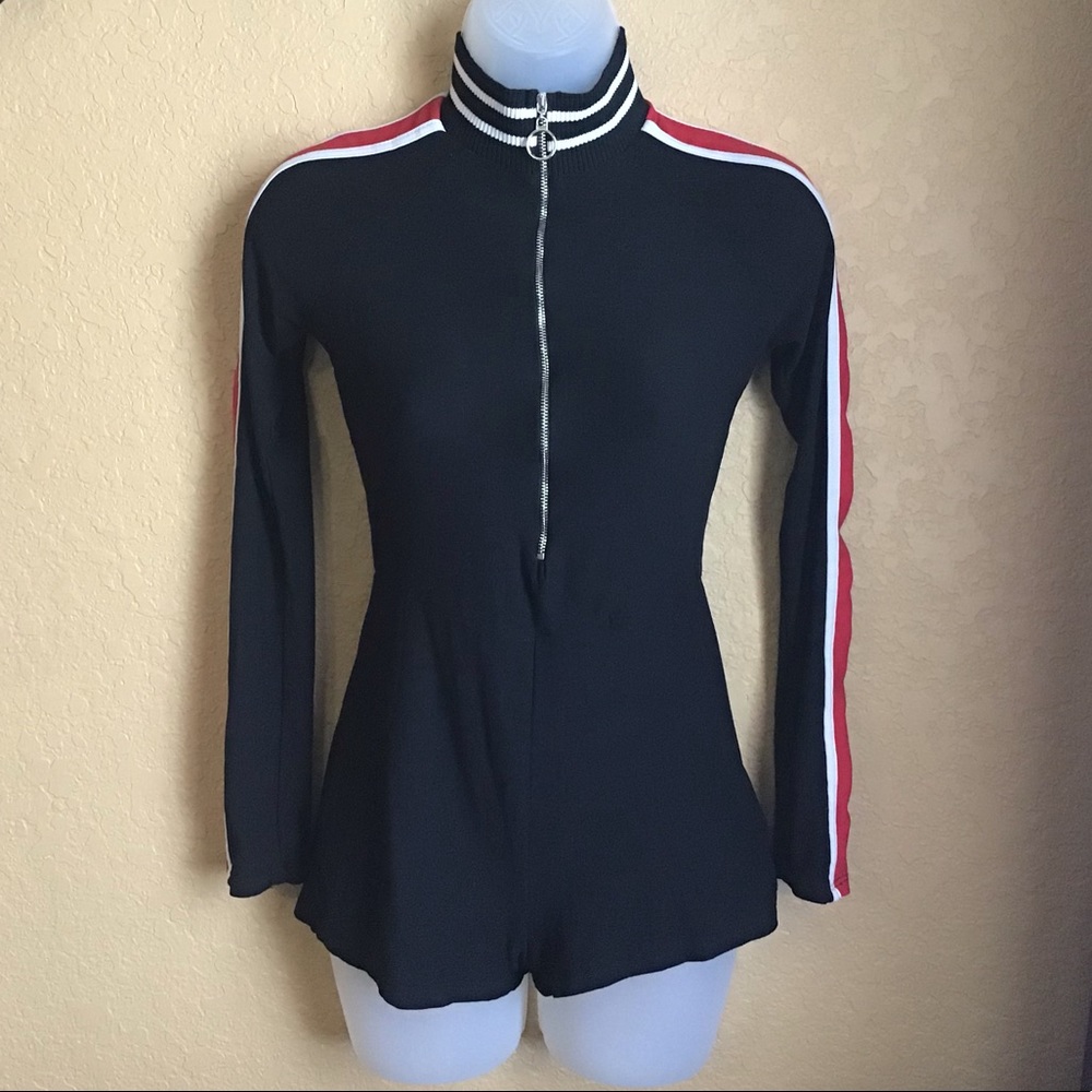 Fashion Nova Women’s Long Sleeve Romper Sz Small - Picture 9 of 11
